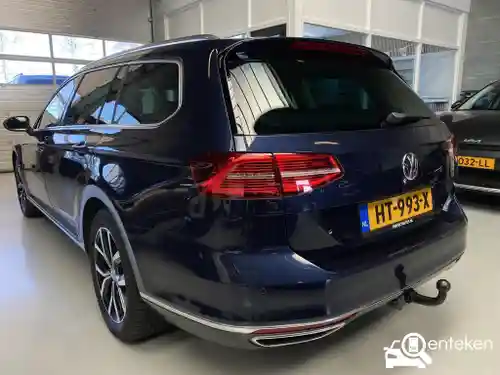 VW Passat Variant GTE 2015