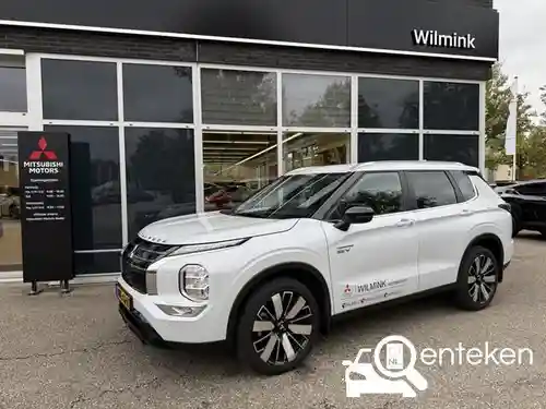 Mitsubishi Outlander 2.4 Plug-In Hybrid 2025