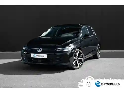 VW Golf 1.5 eHybrid 2025