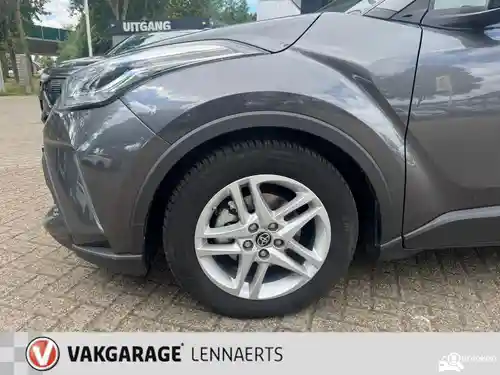 Toyota C-HR 1.8 Hybrid 2022