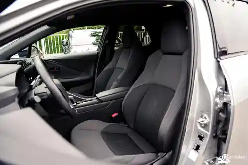 Toyota C-HR 1.8 Hybrid 2024