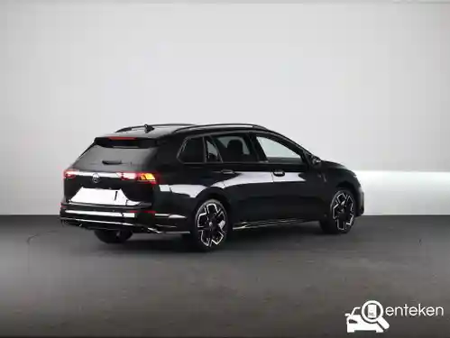 VW Golf Variant 1.5 eTSI 2025