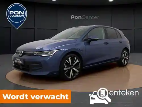 VW Golf 1.5 eHybrid 2025