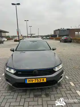 VW Passat Variant GTE 2015