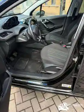 Peugeot 208 1.2 PureTech 82 2016
