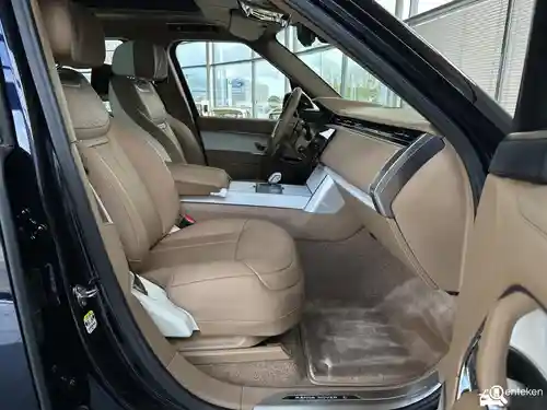 Land Rover Range Rover P550e 2025