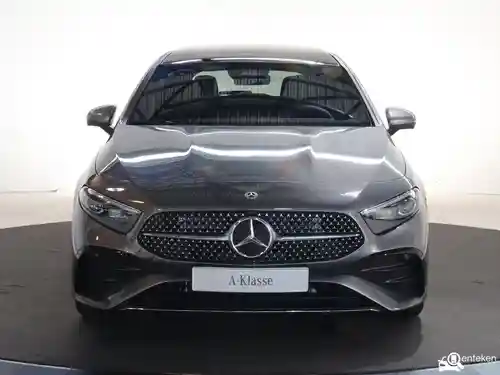 Mercedes-Benz A 180 2025