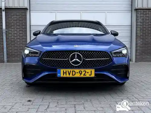 Mercedes-Benz CLA Coupé 180 2025