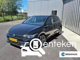 VW Golf 1.5 eHybrid 2025