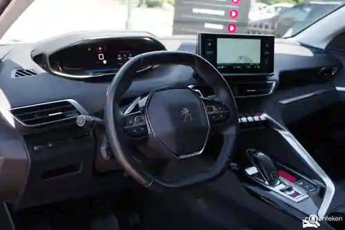 Peugeot 3008 1.2 PureTech 130 2022