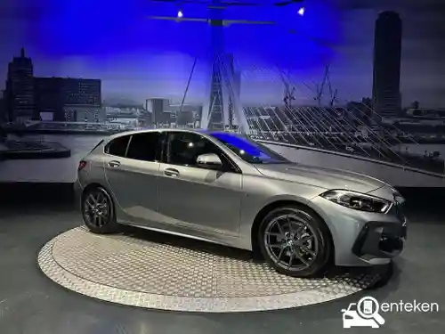 BMW 118i 2024