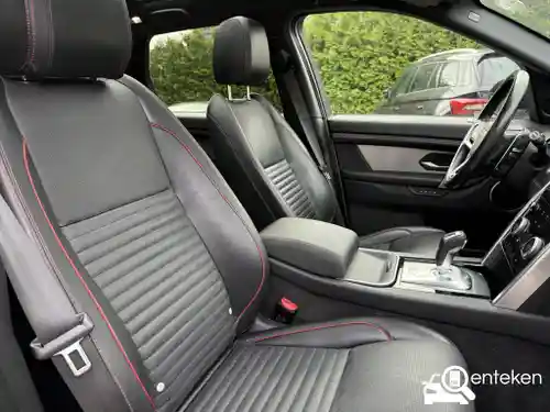 Land Rover Discovery Sport P300e 2021