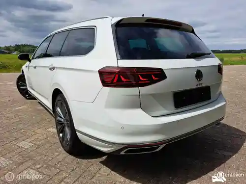 VW Passat Variant GTE 2021