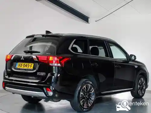 Mitsubishi Outlander 2.0 Plug-In Hybrid 2015