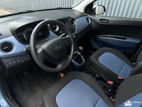 Hyundai i10 1.0 blue 2016