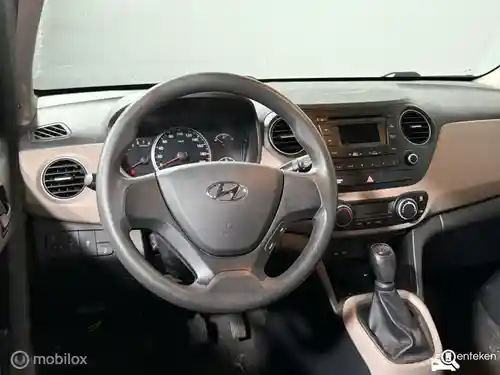 Hyundai i10 1.0 blue 2016