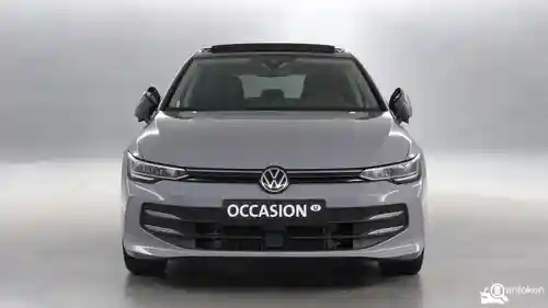 VW Golf 1.5 eHybrid 2025