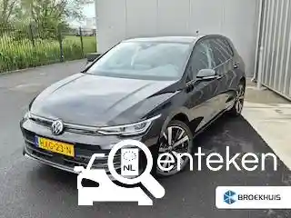VW Golf 1.5 eHybrid 2025