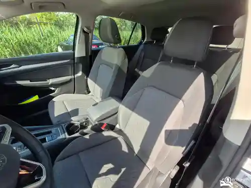 VW Golf 1.5 eHybrid 2025