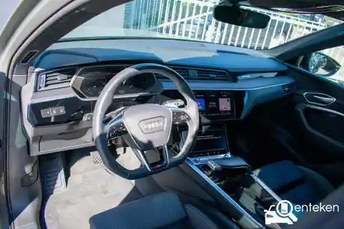 Audi e-tron 55 2023