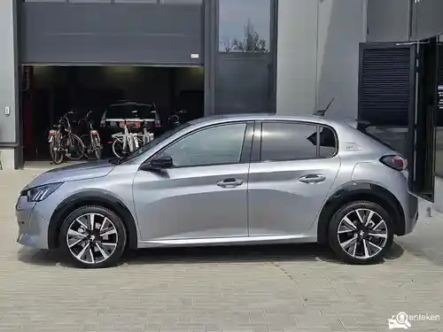 Peugeot 208 1.2 PureTech 100 2021