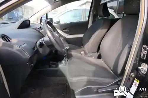 Toyota Yaris 1.33 2011