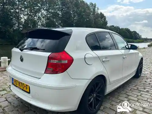 BMW 118i 2007