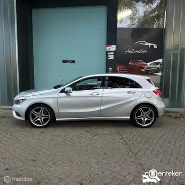 Mercedes-Benz A 180 2013