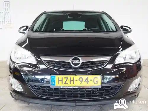 Opel Astra 1.6 2011