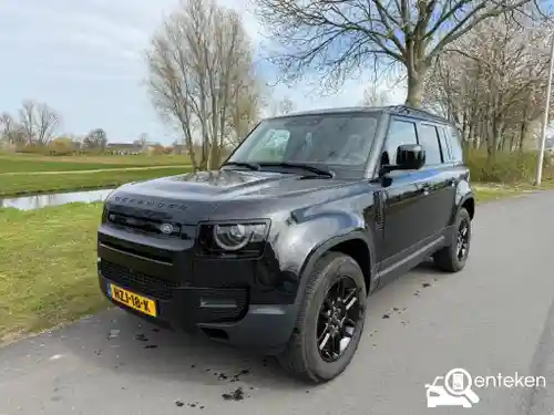 Land Rover Defender 110 P300e 2025