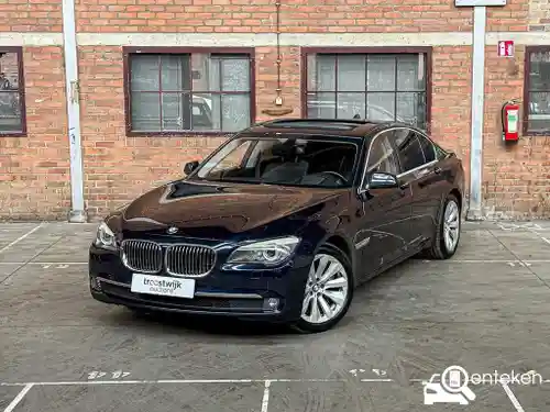 BMW 750i 2011