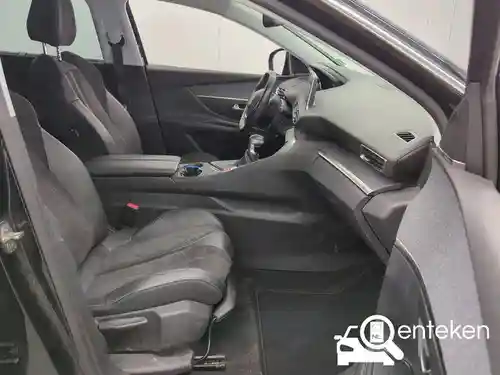 Peugeot 5008 1.2 PureTech 130 2020