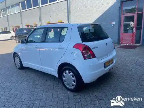 Suzuki Swift 1300 2009