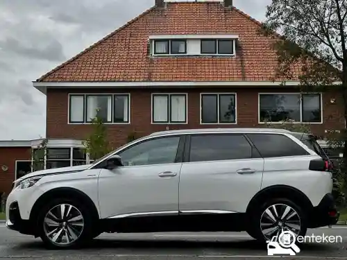 Peugeot 5008 1.2 PureTech 130 2020
