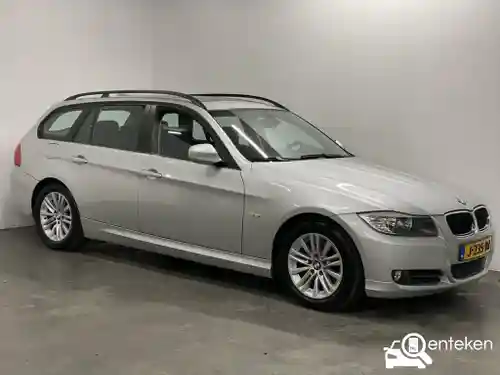 BMW 318i Touring 2009
