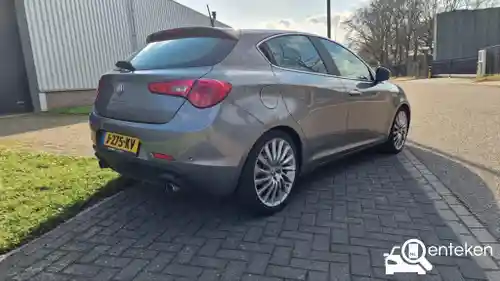 Alfa Romeo Giulietta 2.0 JTDm 16V 2011