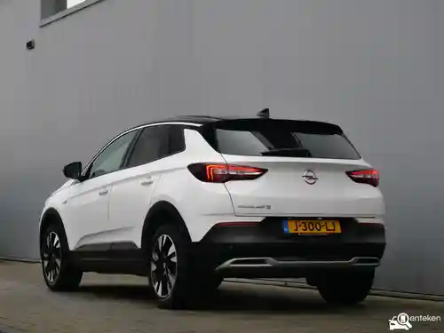 Opel Grandland X 1.2 DI Turbo 2020
