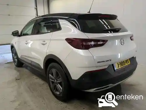 Opel Grandland X 1.2 DI Turbo 2020