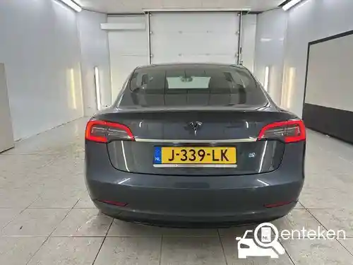 Tesla Model 3 Standard Range Plus 2020