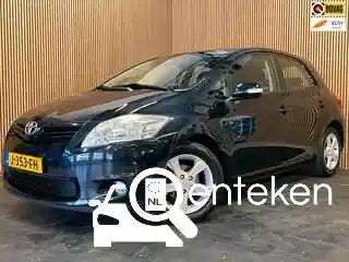 Toyota Auris 1.33 2012