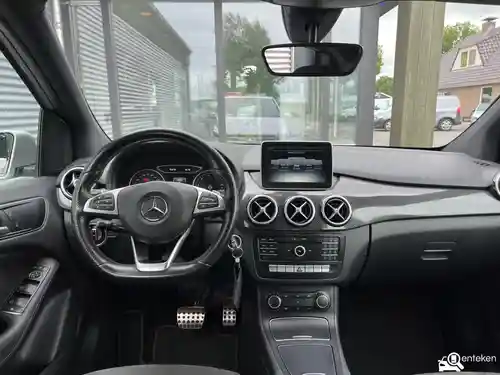 Mercedes-Benz B 180 2015