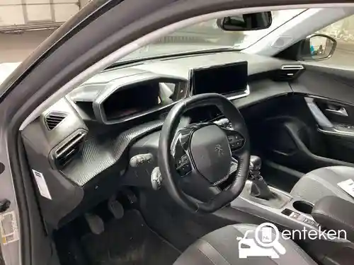 Peugeot 2008 1.2 PureTech 130 2020