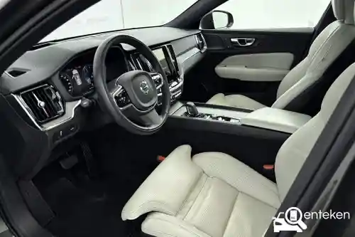 Volvo V60 Cross Country B5 2020