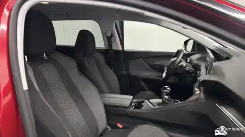 Peugeot 5008 1.2 PureTech 130 2020