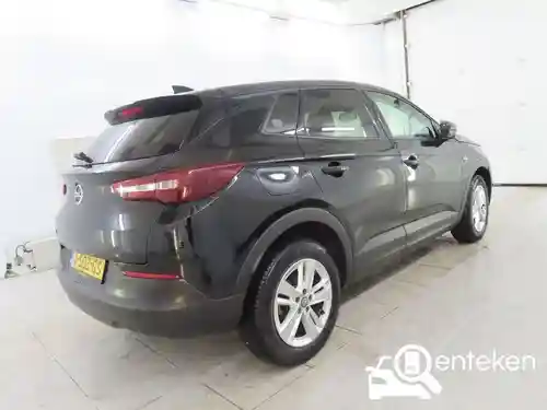 Opel Grandland X 1.2 DI Turbo 2020