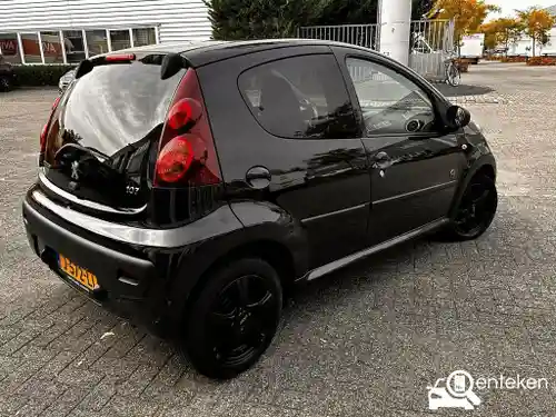 Peugeot 107 1.0 70 2012
