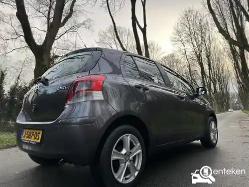 Toyota Yaris 1.0 2010