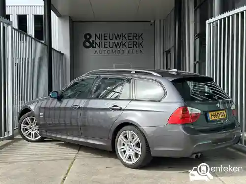 BMW 325xi Touring 2006
