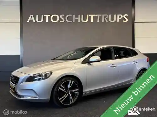 Volvo V40 T2 2015