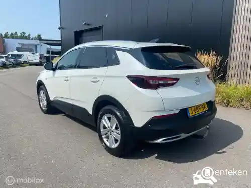 Opel Grandland X 1.2 DI Turbo 2020
